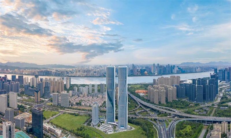 杭州市世茂智慧之门盛大启幕，开启智慧商务新篇章