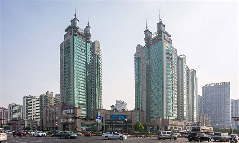 绿都世贸：杭州商务新地标，生态与繁华的双翼