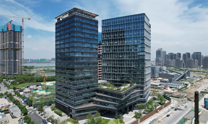 奥体万科中心：地理位置优越，交通便捷，办公环境舒适